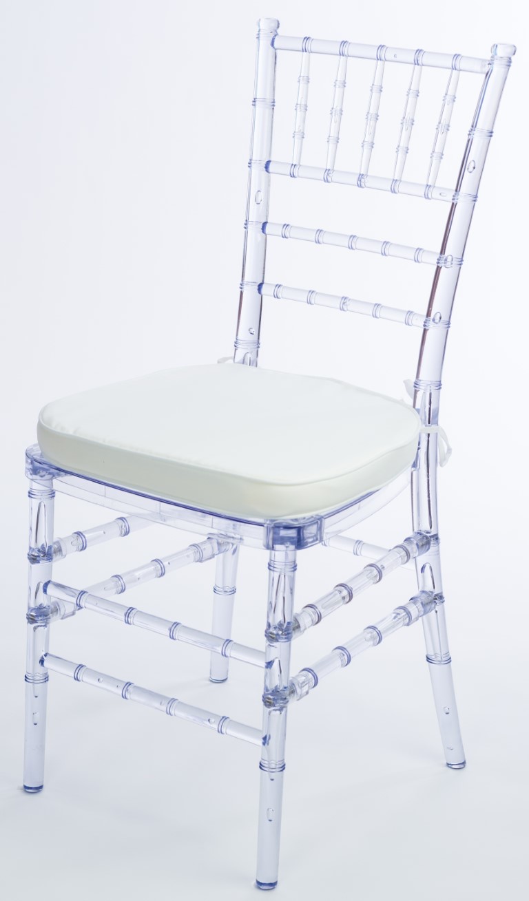 Chiavari Chairs: Five Reasons to Rent Them
